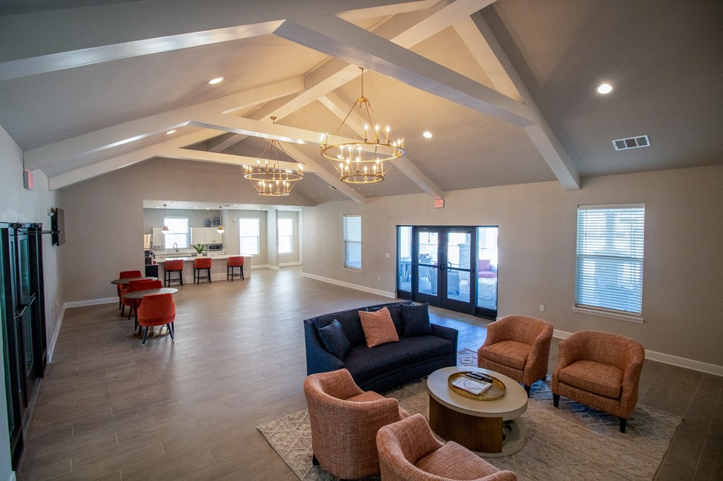 Lakeside Gardens Apartments, 4101 Herb Lewis Rd., Jeffersonville, IN